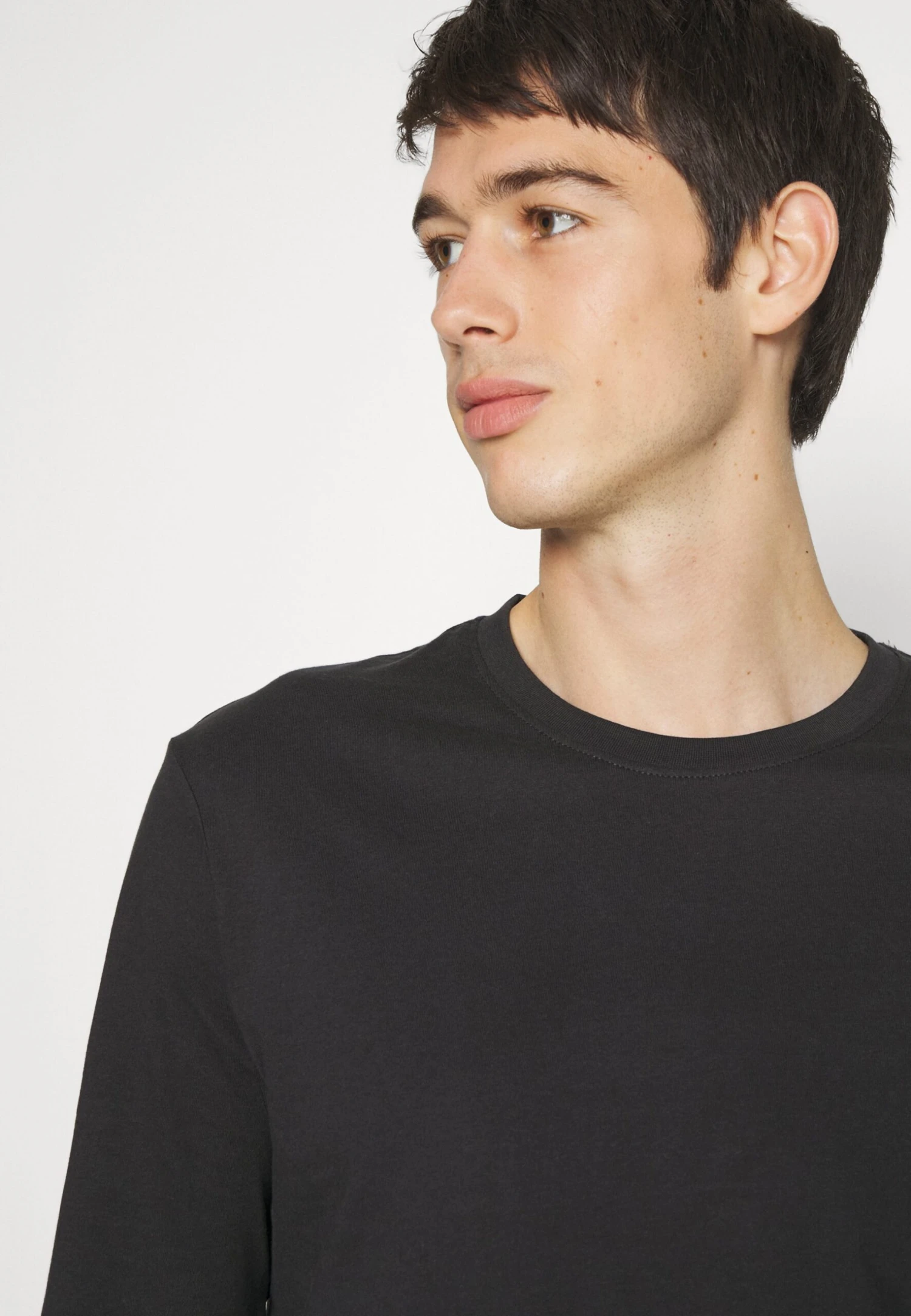 Pier One 5 Pack - Camiseta De Manga Larga - White/Dark Green/Light Green/Black 8 Pier One 5 Pack - Camiseta De Manga Larga - White/Dark Green/Light Green/Black - Imagen 8