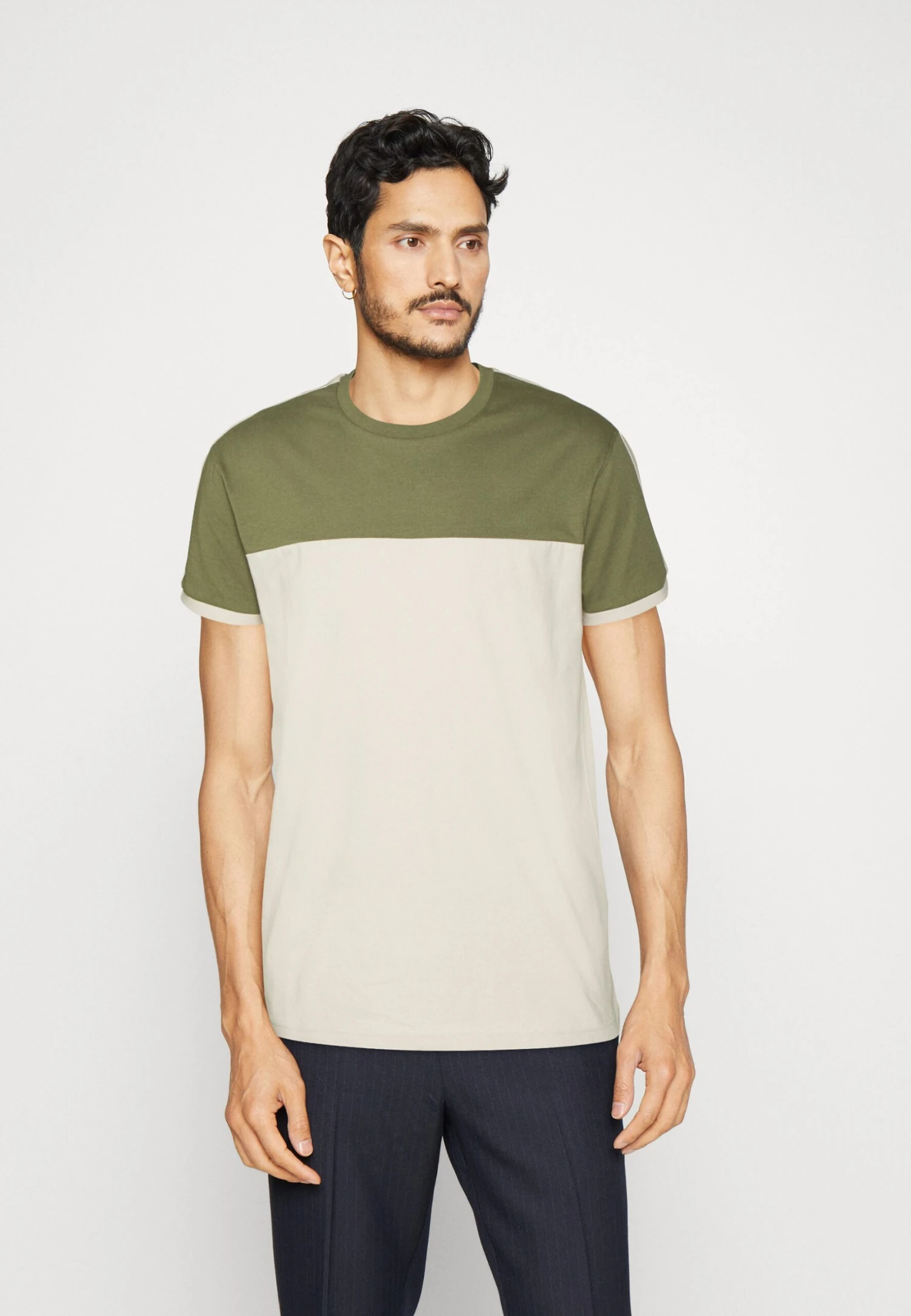 Pier One Camiseta Estampada - Khaki/Off-White 1 Pier One Camiseta Estampada - Khaki/Off-White