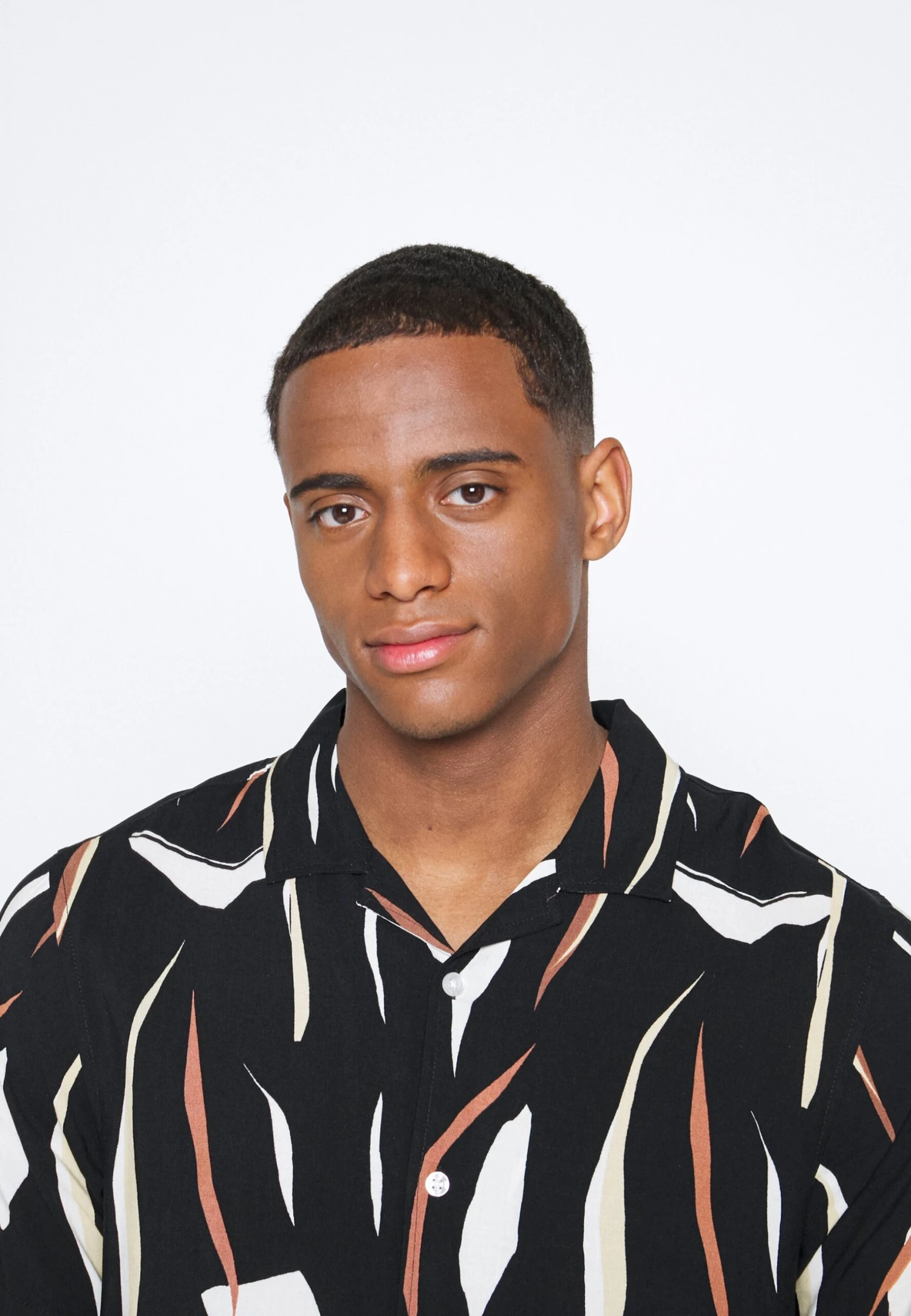 Pier One Contemporary Art Regular Resort- Camisa - Black 6 Pier One Contemporary Art Regular Resort- Camisa - Black - Imagen 6