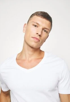 Pier One 2 Pack - Camiseta Básica - White -Pier One Ventas 2464778c5d314b51b098f8e722d959b0