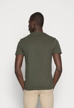 Pier One 5 Pack - Camiseta Básica - Dark Blue/Grey/Khaki 13 Pier One 5 Pack - Camiseta Básica - Dark Blue/Grey/Khaki -Pier One Ventas 258eab57cb3c4224bef491b398d4b6bc
