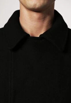 Pier One Abrigo Corto - Black 11 Pier One Abrigo Corto - Black -Pier One Ventas 3a807c417cf745f9bb635596e9ac1542