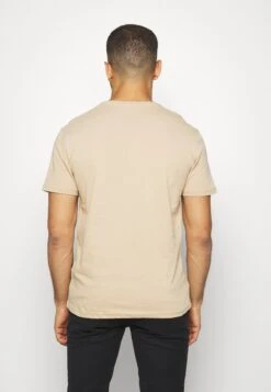 Pier One 3 Pack - Camiseta Básica - Khaki/Tan/Dark Blue -Pier One Ventas 4791eff63e034d17860691ffbf9cb972