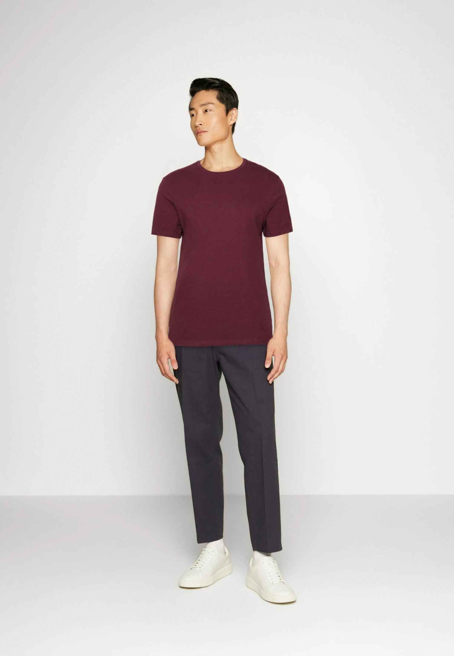 Pier One 5 Pack - Camiseta Básica - Dark Blue/Pink/Off-White 1 Pier One 5 Pack - Camiseta Básica - Dark Blue/Pink/Off-White