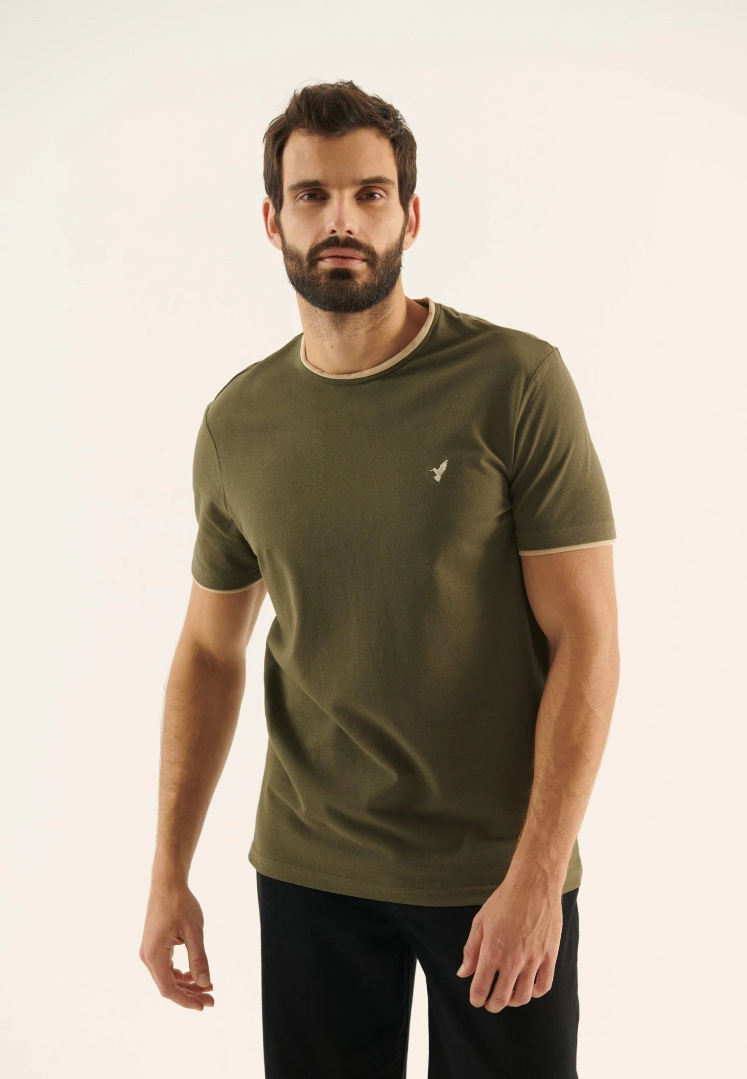 Pier One Camiseta Básica - Olive 1 Pier One Camiseta Básica - Olive