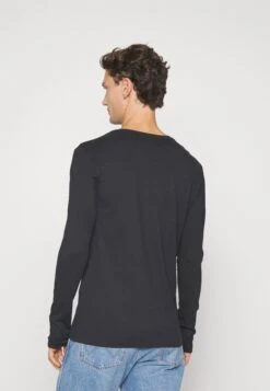 Pier One 2 Pack - Camiseta De Manga Larga - Bordeaux/Dark Blue 8 Pier One 2 Pack - Camiseta De Manga Larga - Bordeaux/Dark Blue -Pier One Ventas 7a9564a8918b4b22b8f5f97c8e02eedf