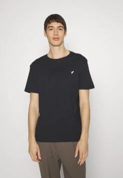 Pier One 5 Pack - Camiseta Básica - Black/White/Dark Blue -Pier One Ventas 8efda8ef684d4c4b842c548c3a43e2cf