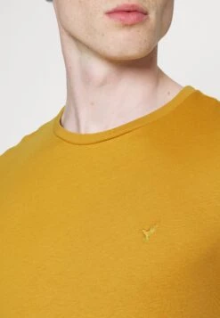 Pier One 5 Pack - Camiseta Básica - Mottled Dark Blue/Yellow/Orange -Pier One Ventas 8fdd2e6d6b2e44d3884f3c2266b3b4fd