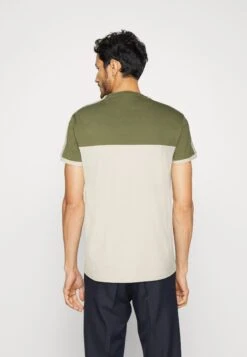 Pier One Camiseta Estampada - Khaki/Off-White 8 Pier One Camiseta Estampada - Khaki/Off-White -Pier One Ventas 957056acdb304d9bb9367483a62c6d78