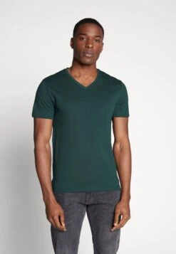Pier One 3 Pack- Camiseta Básica - Black, Grey, Green 7 Pier One 3 Pack- Camiseta Básica - Black, Grey, Green -Pier One Ventas 96305f959483415dbe03211536b3d40a