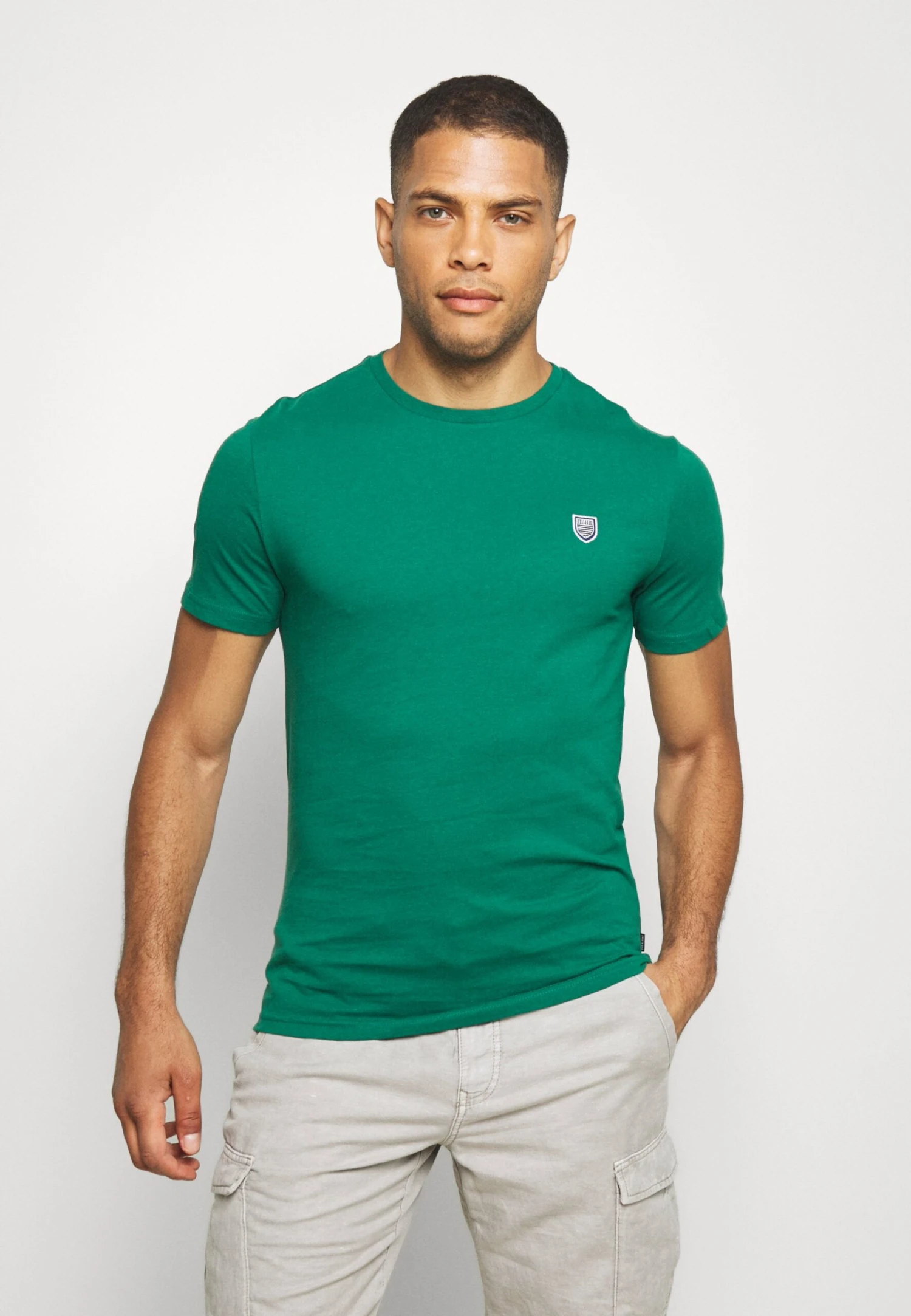 Pier One Camiseta Básica - Dark Green 1 Pier One Camiseta Básica - Dark Green