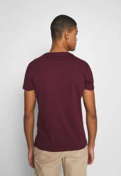 Pier One Camiseta Básica - Bordeaux 8 Pier One Camiseta Básica - Bordeaux -Pier One Ventas 9f9bb53358e64bb195d7899815204bcd