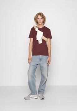 Pier One 5 Pack - Camiseta Básica - Bordeaux/Light Grey/Brown