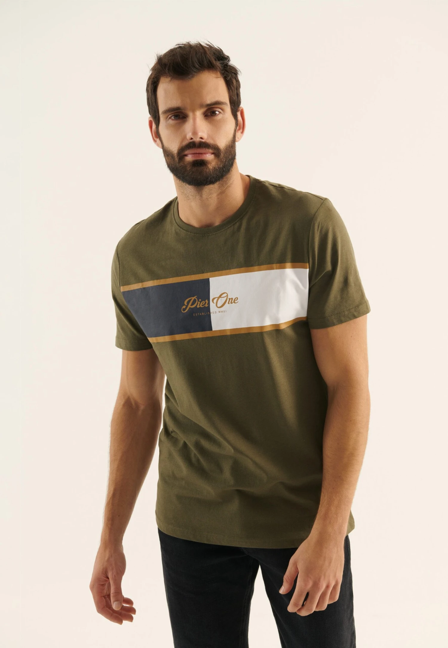 Pier One Camiseta Estampada - Olive 1 Pier One Camiseta Estampada - Olive