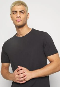 Pier One 7 Pack - Camiseta Básica - Black -Pier One Ventas a537c665fcb548988df38d98a88a46a2