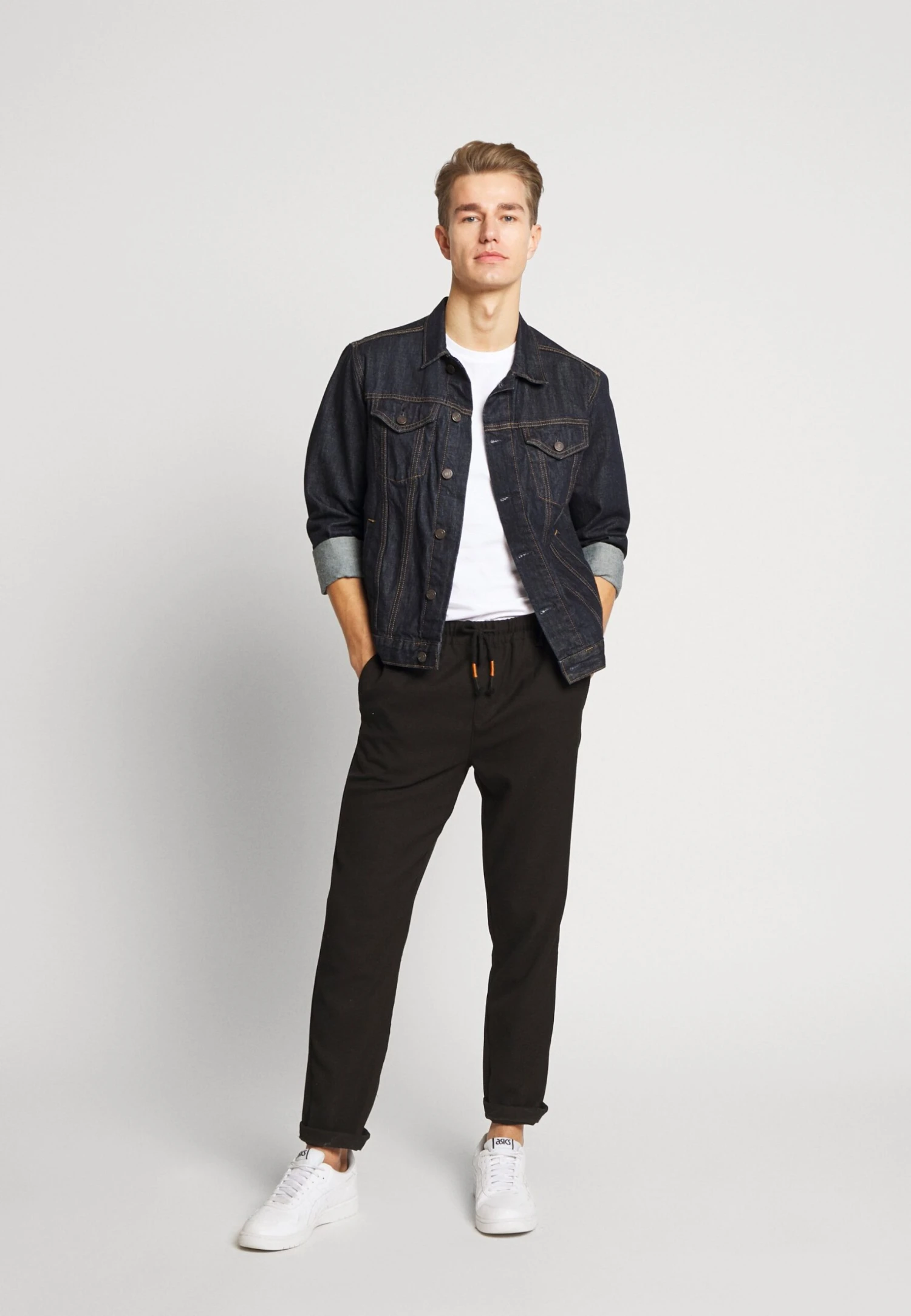 Pier One 3 Pack - Camiseta Básica - Grey/White/Black 1 Pier One 3 Pack - Camiseta Básica - Grey/White/Black