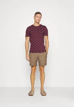 Pier One Camiseta Estampada - Bordeaux -Pier One Ventas af187194900f4f069313fb5f2a72f1ef