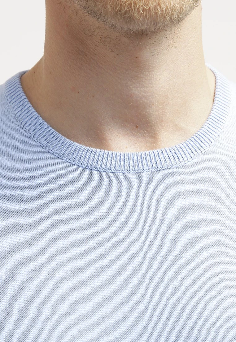 Pier One Basic Crewneck - Jersey De Punto - Light Blue 5 Pier One Basic Crewneck - Jersey De Punto - Light Blue - Imagen 5