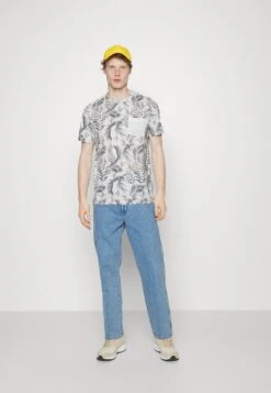 Pier One Camiseta Estampada - Offwhite -Pier One Ventas ba5603150ecb4c559f7d4bb22e903b65