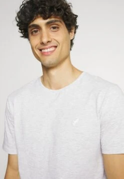 Pier One 5 Pack - Camiseta Básica - Light Grey - 101_White - 001_Green - 602 13 Pier One 5 Pack - Camiseta Básica - Light Grey - 101_White - 001_Green - 602 -Pier One Ventas bfc88b4fb0af436ea6df397e7b3e9a49