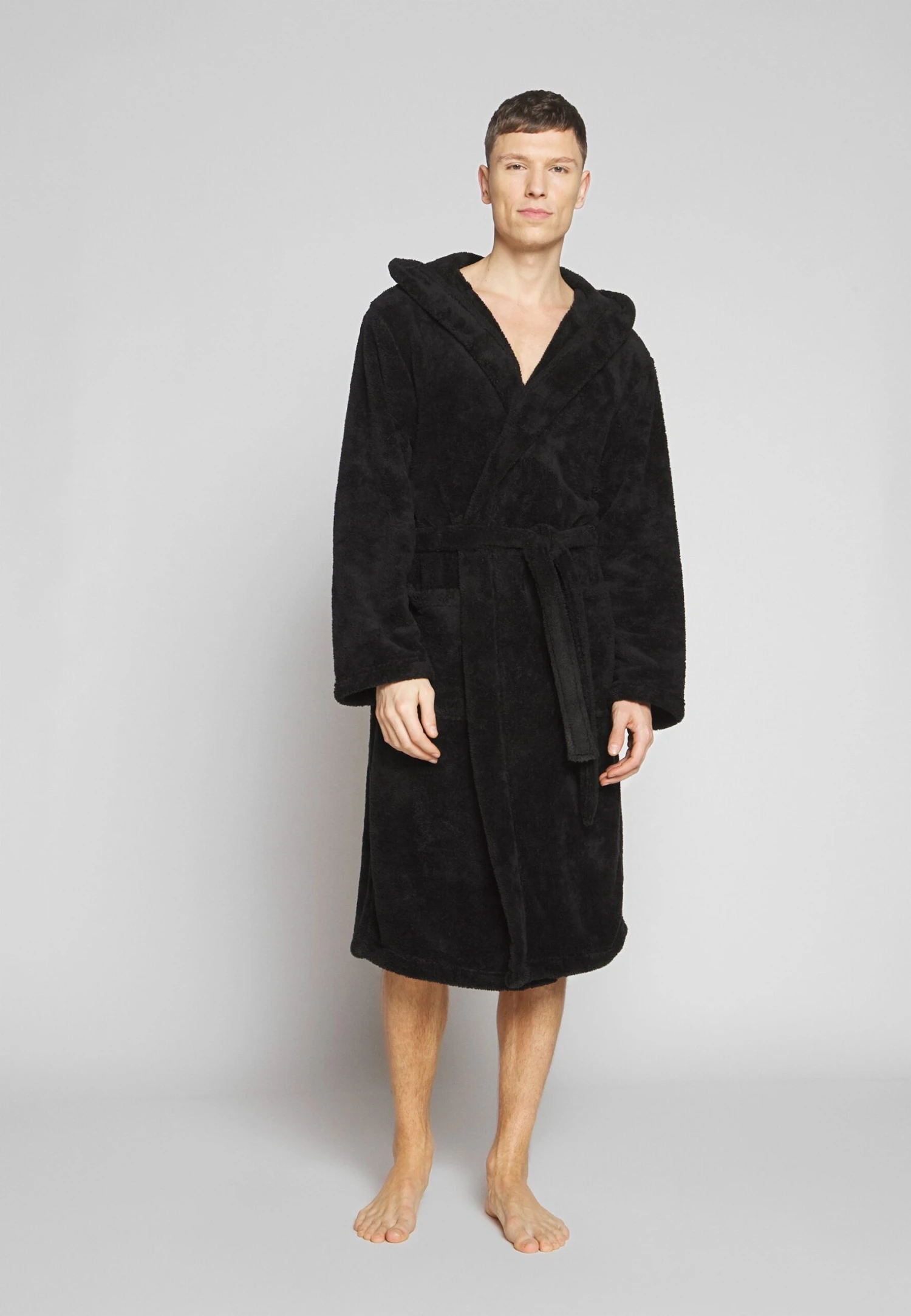 Pier One Albornoz - Black 1 Pier One Albornoz - Black