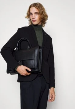 Pier One Americana - Black 11 Pier One Americana - Black -Pier One Ventas dc24487541564cbeb4640eb4c5ce622c