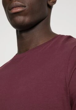 Pier One 2 Pack - Camiseta Básica - Bordeaux -Pier One Ventas dde4a41bb87943ada78e9639f6e4c9bf