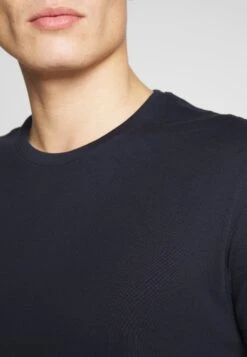 Pier One 2 Pack - Camiseta Básica - White/Dark Blue 11 Pier One 2 Pack - Camiseta Básica - White/Dark Blue -Pier One Ventas de6827f8d2cf4a2c856d09a9d7f8109d