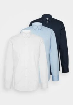 Pier One 3 Pack - Camisa Elegante - White/Light Blue/Dark Blue 12 Pier One 3 Pack - Camisa Elegante - White/Light Blue/Dark Blue -Pier One Ventas def04b8137b345368346a495c2933cad