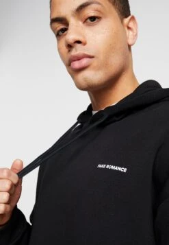 Pier One Unisex - Jersey Con Capucha - Black -Pier One Ventas e2e993e09b4a42d78eec0e6a479abe05