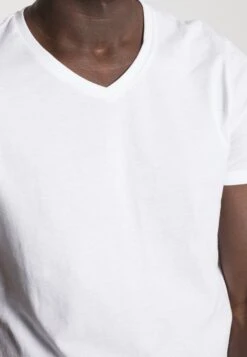 Pier One 3 Pack- Camiseta Básica - White/Black/Light Grey -Pier One Ventas e59fd4a773ff4e2da1f149bee48df656