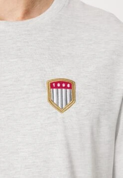 Pier One Camiseta Estampada - Light Grey -Pier One Ventas f4331ccf979c432daff39645764777af