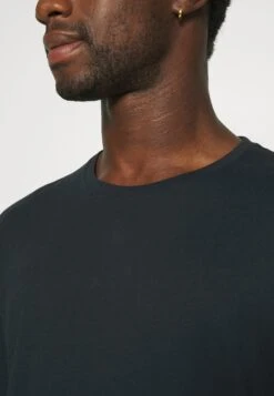 Pier One 2 Pack - Camiseta De Manga Larga - Olive/Dark Blue 11 Pier One 2 Pack - Camiseta De Manga Larga - Olive/Dark Blue -Pier One Ventas f69abb7916144e8aa0b01718277e8c4a