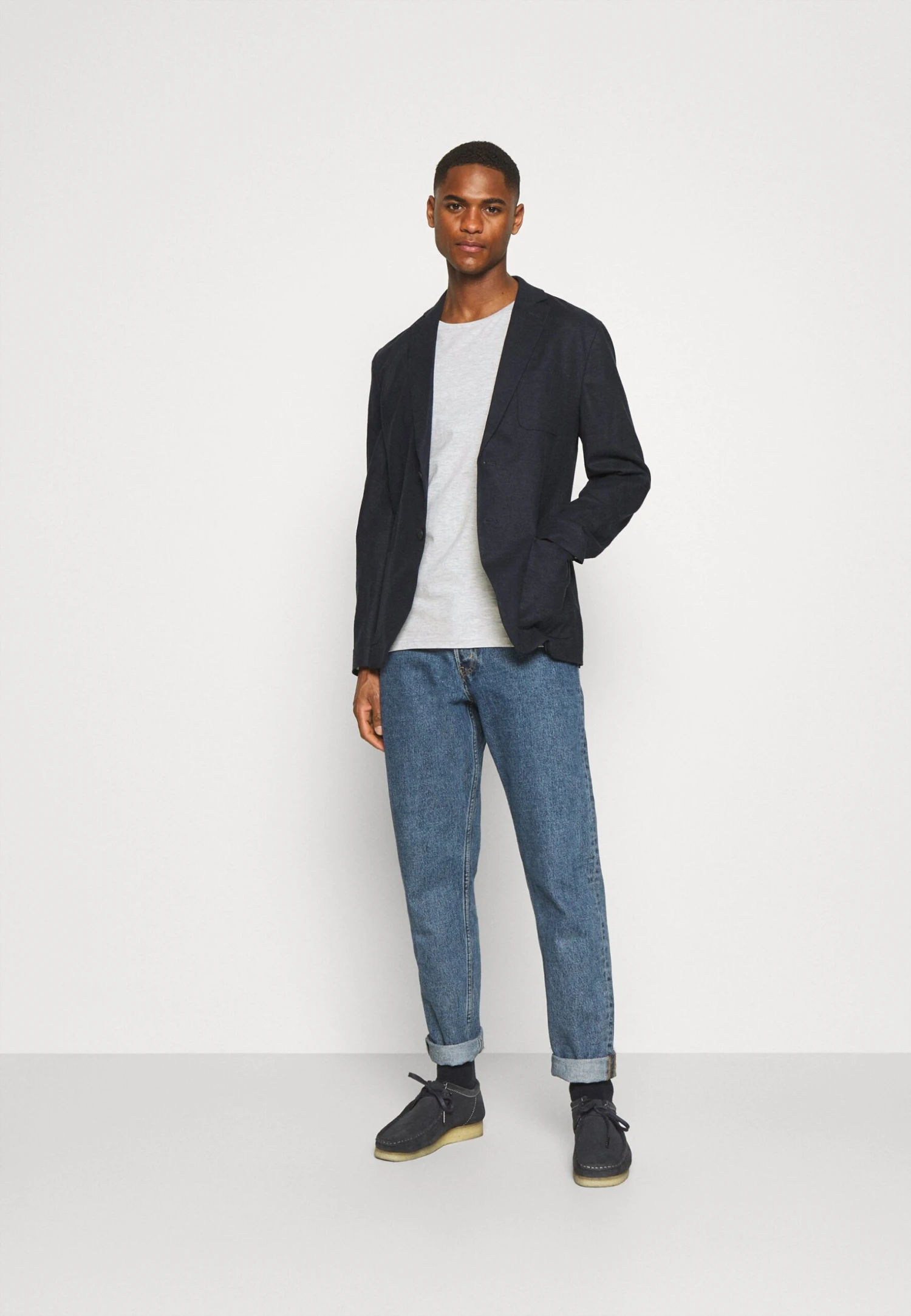 Pier One 5 Pack - Camiseta Básica - Black/White/Light Grey 1 Pier One 5 Pack - Camiseta Básica - Black/White/Light Grey